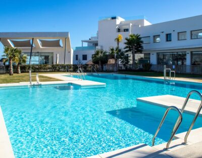 Modern 2 Bed Apartment in Casa Banderas La Cala