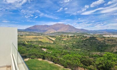 Stylish three bedroom townhouse Finca Cortesin Golf