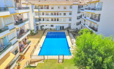 Three bedroom penthouse apartment in La Cala close to beach