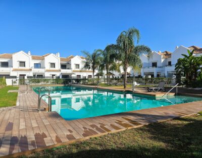 4 Bedroom Townhouse in Urb Pueblo La Noria, La Cala de Mijas